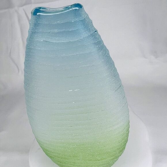 Vintage Ombre Green To Blue Frosted Art Blown Glass Ribbed MCM 8.5” PRETTY - Picture 4 of 9